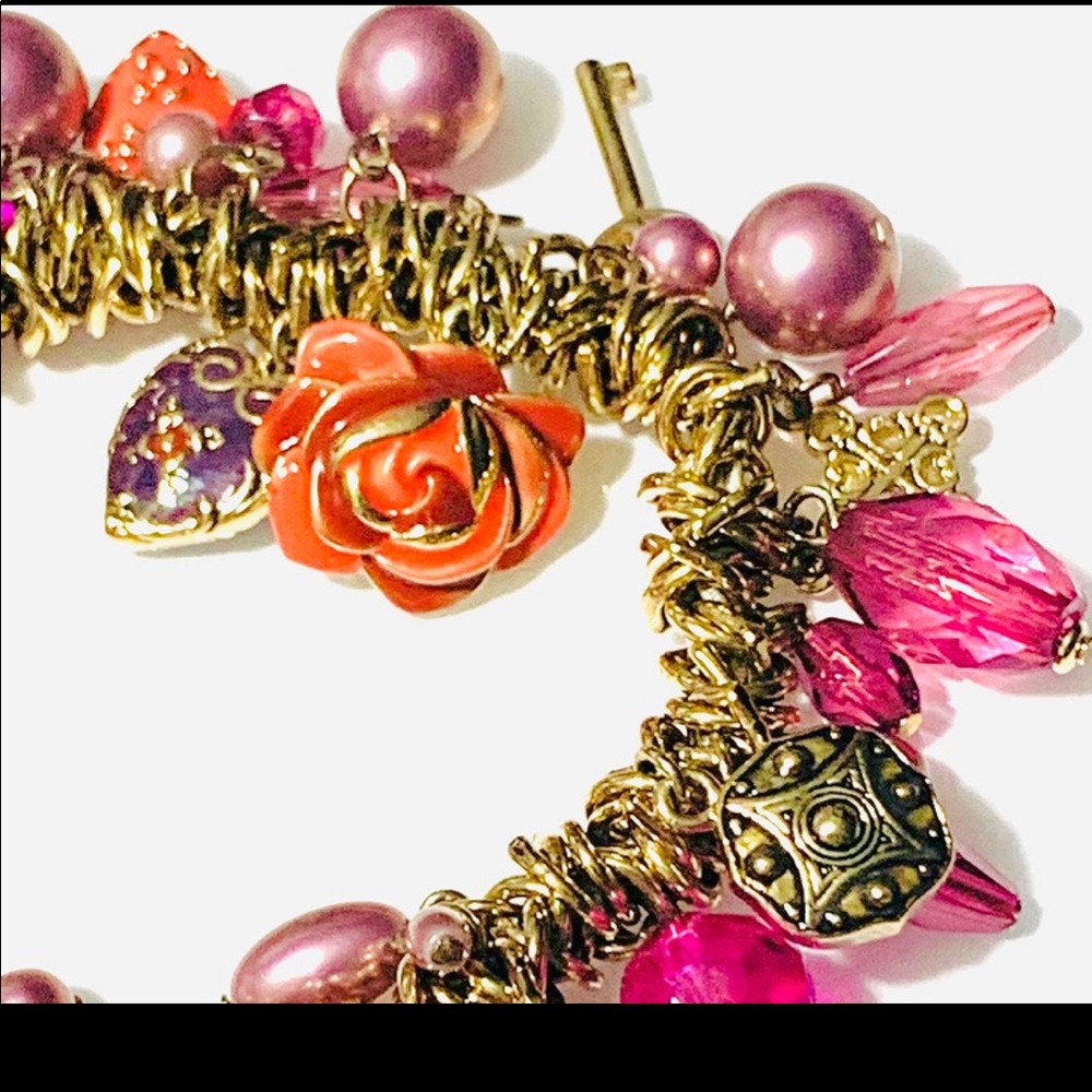 Elastic Purple Charm Bracelet - Picture 10 of 12